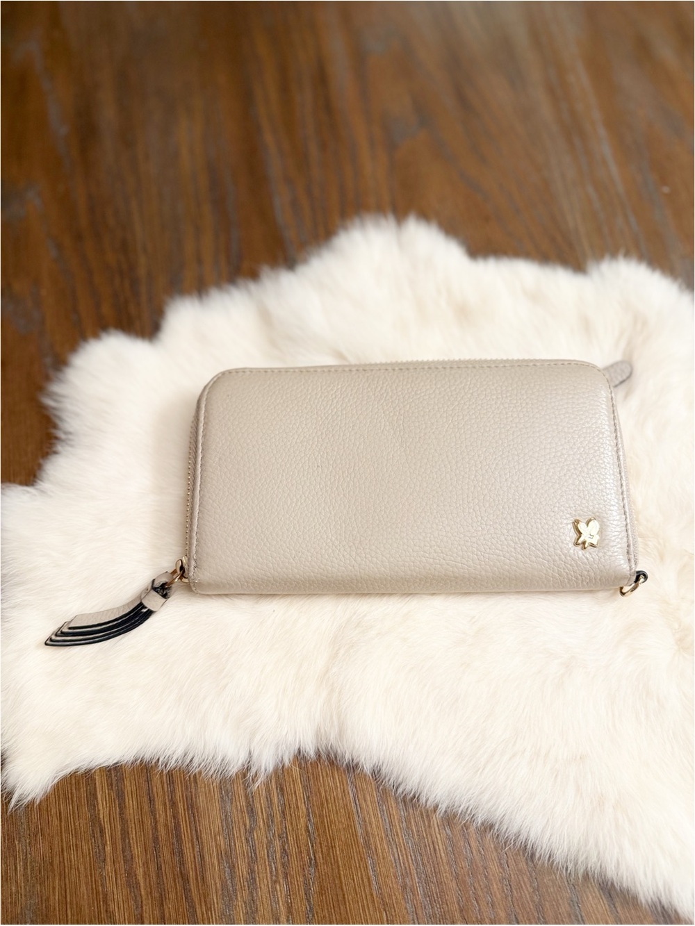 Ora Delphine Zip-Around Continental Wallet – Taupe/Stone